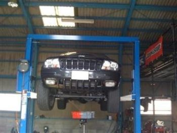 Jeepグランドチェロキー オートマ4速に入らず 修理ブログ モータライズ 岐阜の輸入車販売 車検修理工場