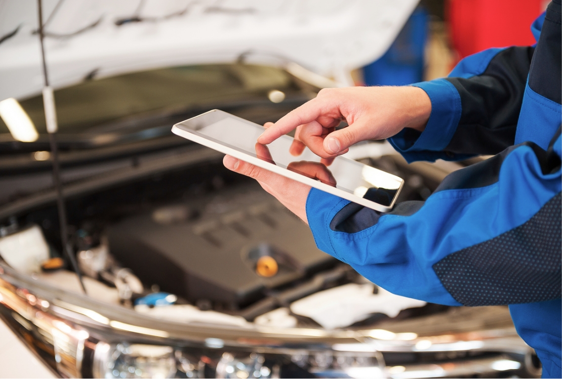 仮：豊富な専門知識で装備もプラス査定！