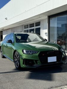 【アウディRS4】ご納車