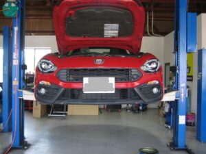 アバルト124スパイダー　フロントブレーキパッド及びフロントディスクローター交換