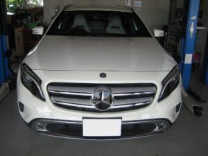 メルセデス・ベンツGLA リヤパッド交換
