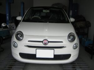フィアット500ｃ　12ヶ月点検・作業