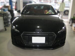 アウディTTクーペ　エンジンオイル交換