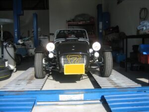 ケータハムスーパーセブン170　新車3か月点検