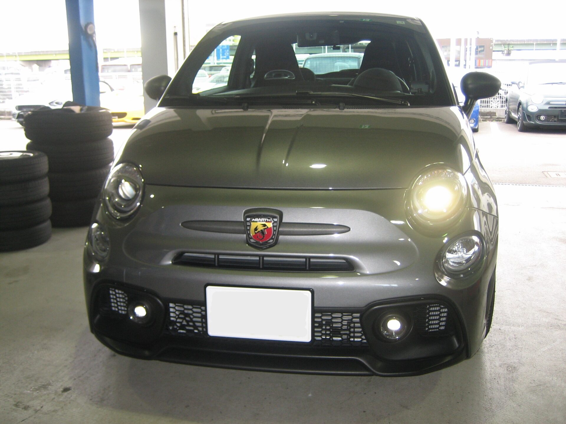 アバルトF595　エンジンオイル交換