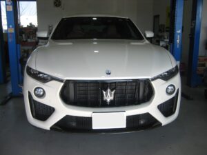 マセラティレバンテTrofeo　前後ブレーキパッド交換