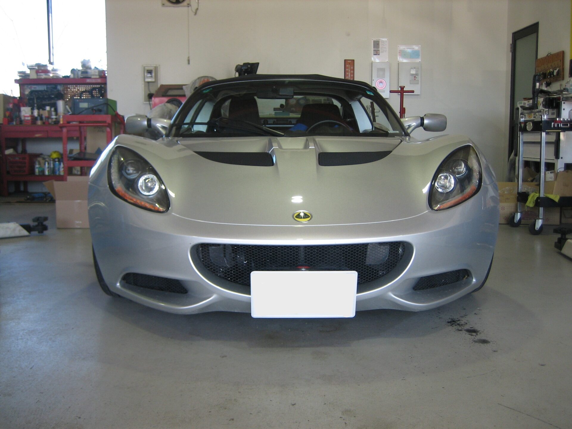 ロータスエリーゼ　車検整備（左Loビーム不灯）