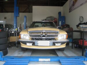 メルセデス・ベンツ560SL　車検整備とフルメンテナンス（長期保管車両）