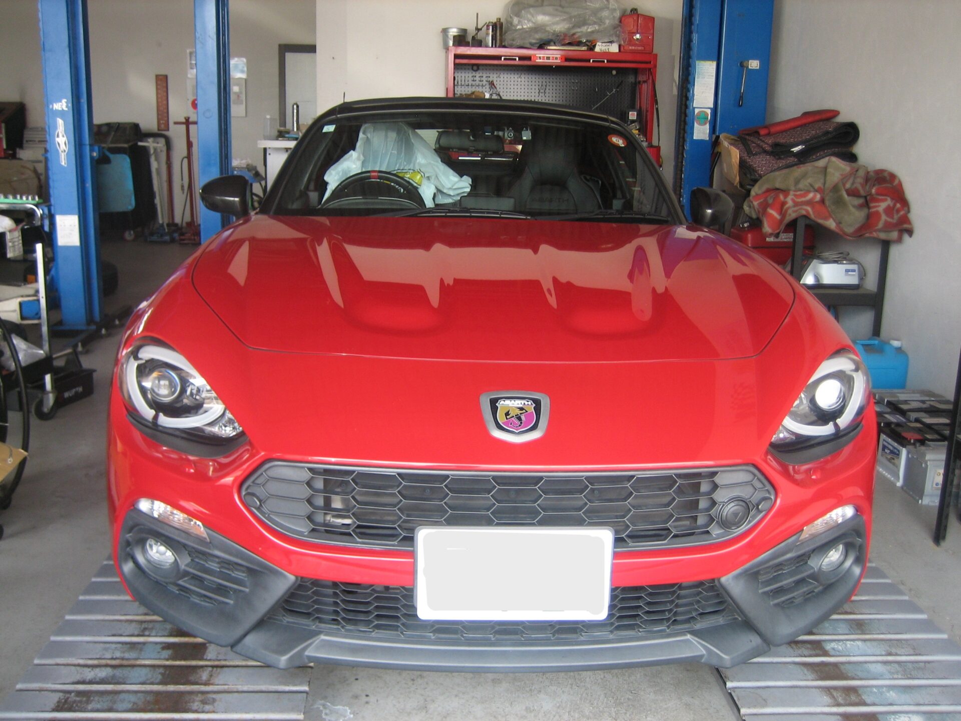 アバルト124スパイダー　車検整備