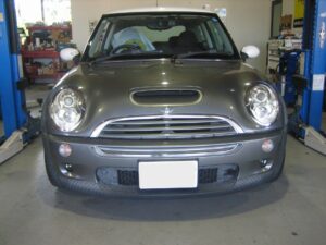BMW MINI クーパーS　バッテリー警告灯点灯、ハンドルが重い（オルタネーター交換）