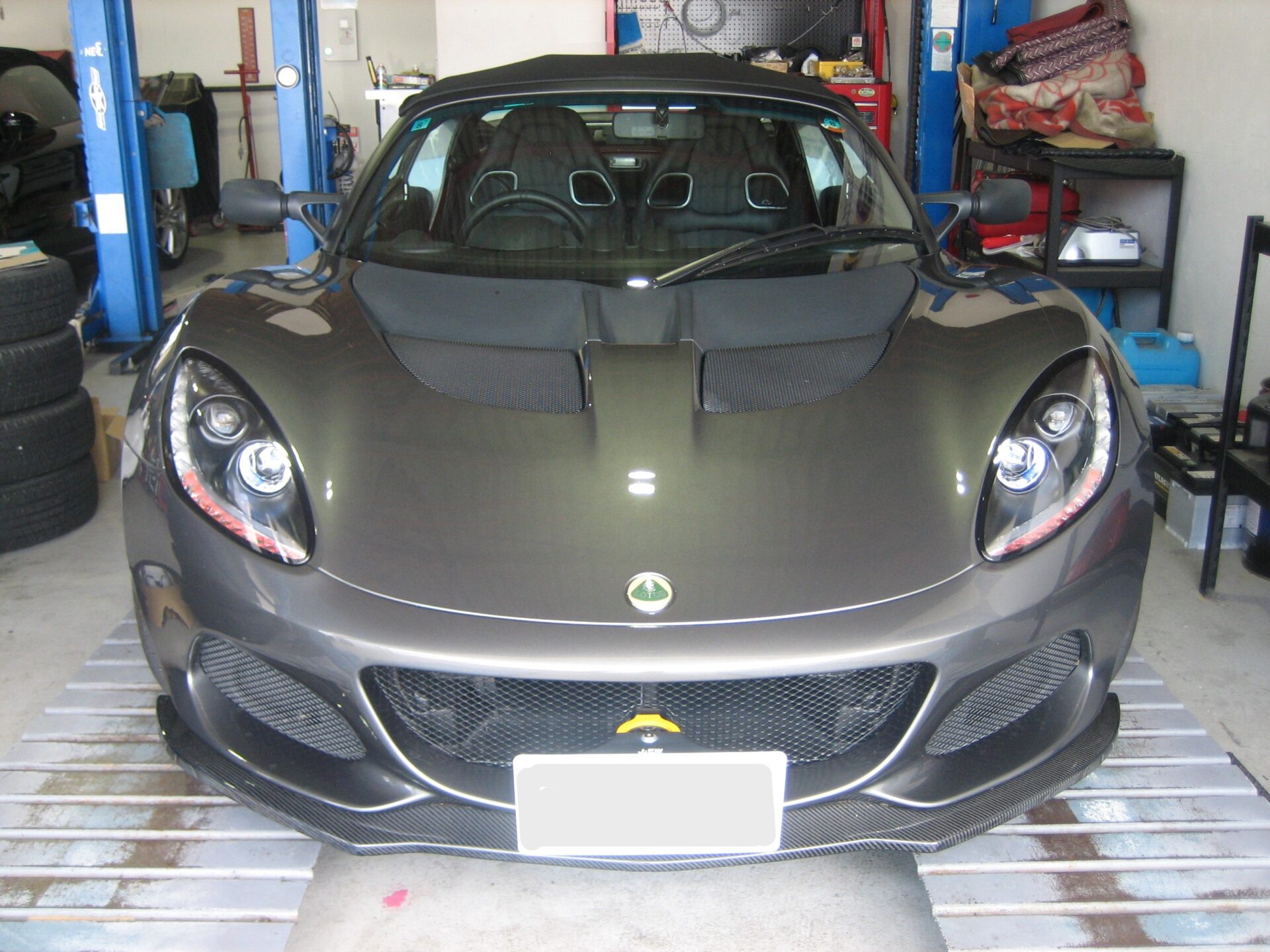 ロータスエリーゼ　車検整備
